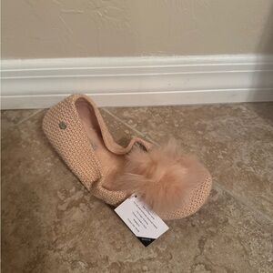NWT: UGG Andi Slippers - Size 8 - Pink